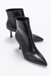 LuviShoes Raison Black Patterned Women's Boots