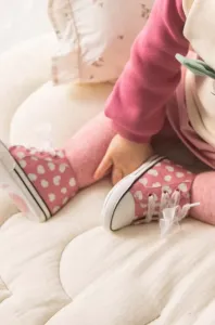 Topánky pre bábätká Mayoral Newborn ružová farba #8949066