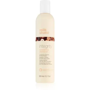 Milk_Shake Integrity Nourishing Shampoo vyživujúci šampón pre suché a poškodené vlasy 300 ml