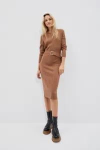 Ribbed dress with belt