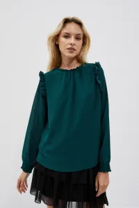 Shirt with ruffles on the shoulders