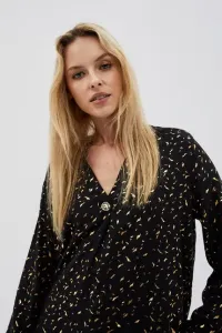 Shirt with print and decorative button