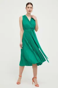 Šaty Nissa zelená farba, midi, áčkový strih #8633364