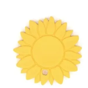 O.B Designs Sunflower Teether hryzadielko Lemon 3m+ 1 ks