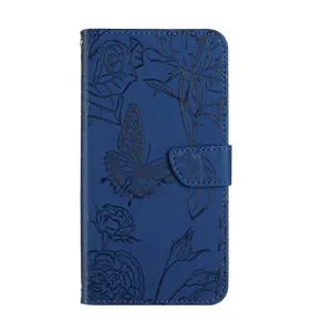 Peňaženkové puzdro Embossing Pattern Motýľ a ruže modré – Motorola Moto G84 5G