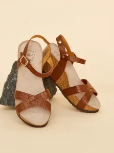 Hnedé dámske kožené vzorované sandálky na plnom podpätku OJJU #1042767