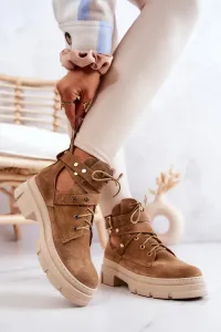 Hnedé semišové šnurovacie topánky s výrezmi na platforme - 41