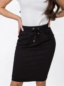Čierna puzdrová sukňa s vreckami a zadným rozparkom - M