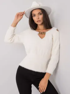 Krátky smotanový elegantný sveter s ozdobou vo výstrihu Leandre RUE PARIS - UNI