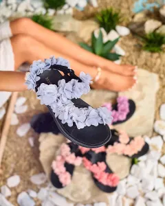 Royalfashion Sivé dámske sandále s kvetmi Alferroy