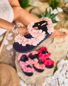 Royalfashion Svetloružové dámske sandále s kvetmi Alferroy