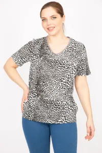 Şans Women's Leo Plus Size Cotton Fabric V-Neck Blouse #9161542
