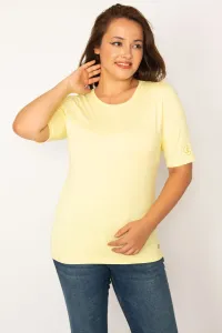 Şans Women's Plus Size Yellow Crew Neck Short Sleeve Blouse #9065381