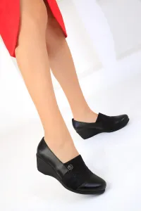 Soho Women's Black Wedge Heels 18916