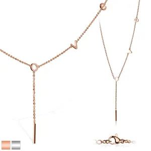 Lesklý náhrdelník z ocele - písmená s plochým povrchom vytvárajúce slovo 