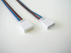 T-LED RGB spojovací konektor s káblom 4pin 112121
