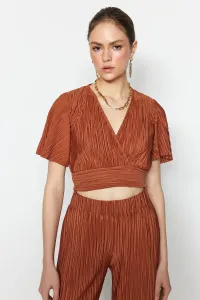 Trendyol Limited Edition Brown Premium Pleated Double Breasted Collar Crop Knitted Blouse #6043670