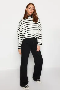 Trendyol Ecru Crop Striped Knitwear Sweater
