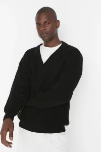 Trendyol Men's Black Oversize Fit Wide Fit V-Neck Basic Knitwear Sweater