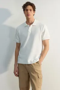 Trendyol White Regular/Regular Fit Short Sleeve Textured Buttoned Polo Neck T-shirt #5872205