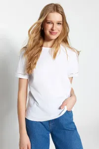 Trendyol White 100% Cotton Basic Crew Neck Knitted T-Shirt with Embroidery Detail #6131729
