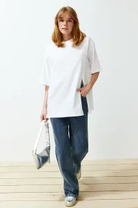 Trendyol White 100% Single Jersey Relaxed/Comfortable Fit Asymmetric Knitted T-Shirt
