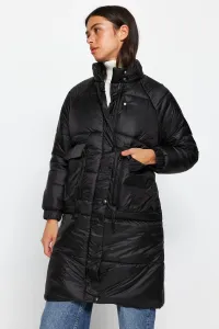 Trendyol Black oversize prešívaný vodoodpudivý dlhý prešívaný nafukovací kabát