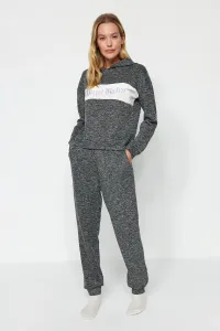 Trendyol sivá bavlnená mikina s nápisom a tepláky - pletená pyžamová súprava