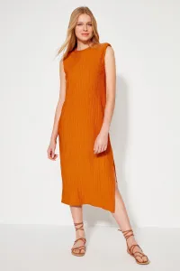Trendyol oranžová polstrovaná smena/hladké plisované midi pletené šaty #5354140