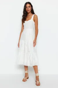 Trendyol biela midi tkaná podšívka hrude zhromaždila detailné tkané šaty #6305750