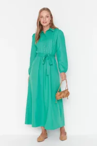 Trendyol zelený golier košele so zvlnenými záhybmi detailne tkané pásové šaty