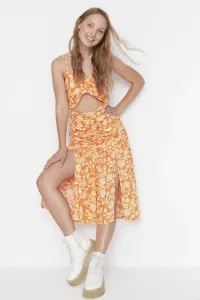 Trendyol oranžový vystrihnutý detailný tkaný šaty