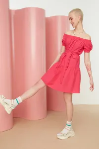 Trendyol ružové pásové tkané šaty Carmen s golierom