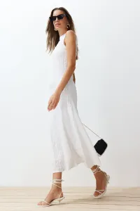 Trendyol White Textured A-Line/A-Line Form Crew Neck Knitted Maxi Dress
