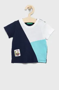 Detské bavlnené tričko United Colors of Benetton tmavomodrá farba, s nášivkou