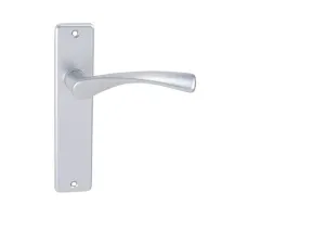Kľučka na dvere UC - TORNADO - SHK STM - strieborná matná (MP1) | MP-KOVANIA.sk #4107781
