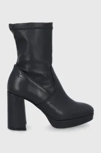Kožené členkové topánky Wojas dámske, čierna farba, na podpätku #182438