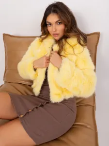 Žltá krátka kožušinová prechodná bunda s kapucňou - L/XL
