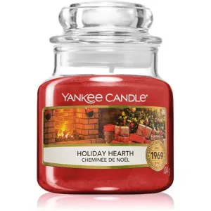 Yankee Candle Vonná sviečka Classic malá Holiday Hearth 104 g