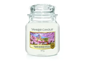 Yankee Candle Aromatická sviečka Classic stredná Sakura Blossom Festival 411 g